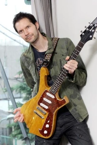 Ibanez FRM-100 Fireman PAUL GILBERT