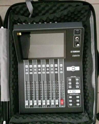 Yamaha DM3s & Βαλίτσα - Άριστη
