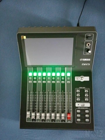 Yamaha DM3s & Βαλίτσα - Άριστη