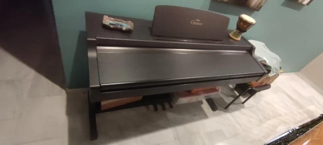 ΠΙΑΝΟ YAMAHA CLAVINOVA CLP 411