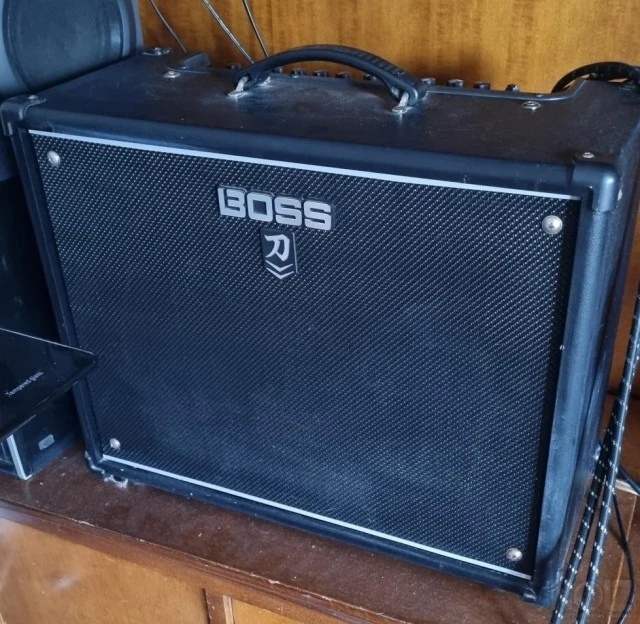 Boss Katana 100 mk2 bundle