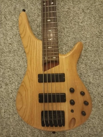 Ibanez SR 605
