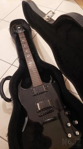 EPIPHONE TONY IOMMY SIGNATURE SG