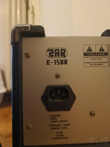 Amp 15 watt (x2) 1: Zar 150r  & 2: Buckl