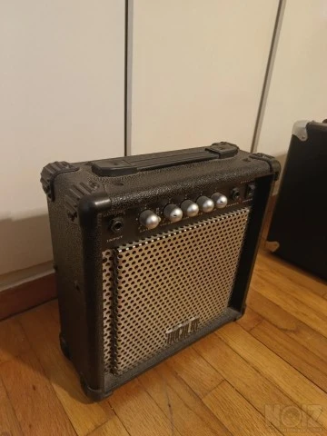 Amp 15 watt (x2) 1: Zar 150r  & 2: Buckl