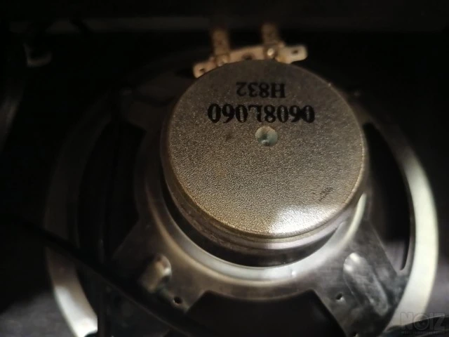 Amp 15 watt (x2) 1: Zar 150r  & 2: Buckl