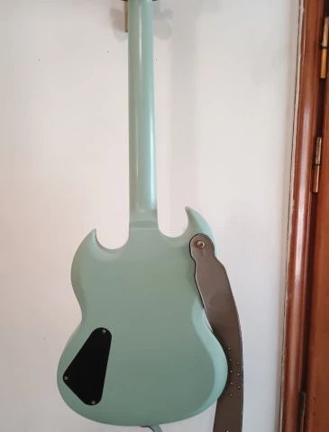 Harley Benton DC-DLX Gotoh Daphne Blue