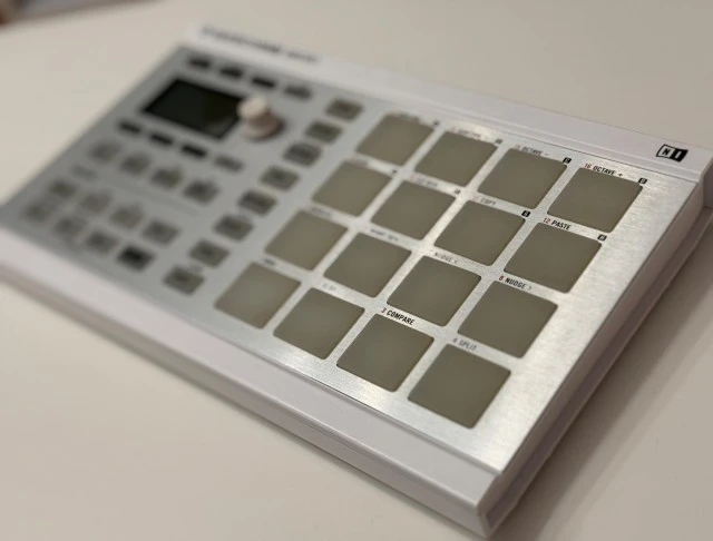 Maschine Mikro Mk2 (+ Decksaver)