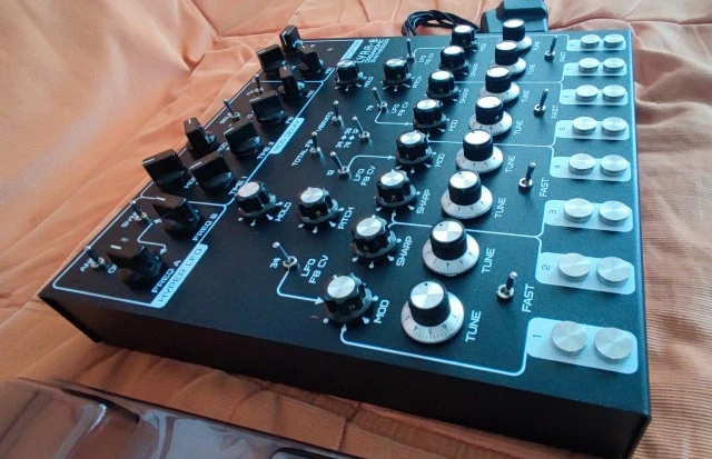 Soma Lyra 8 + Decksaver, 
