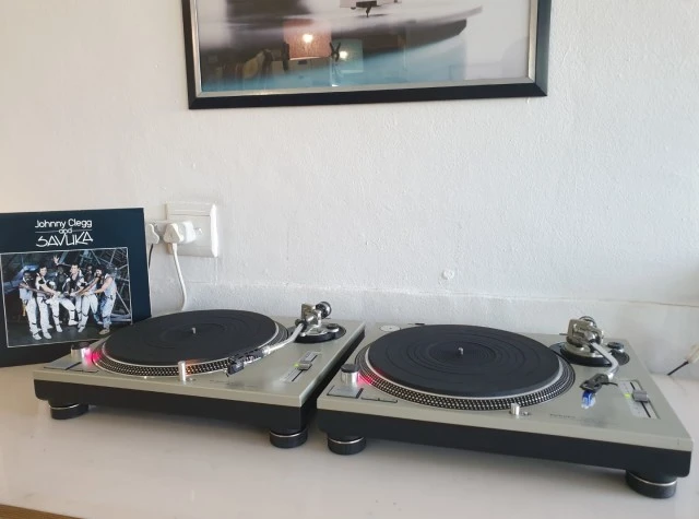 ΠΙΚΑΠ   TECHNICS  SL - 1200 MK2 +  STANT