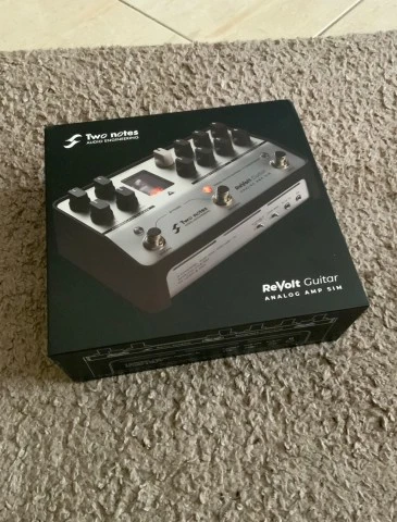 Two Notes ReVolt Guitar Preamp