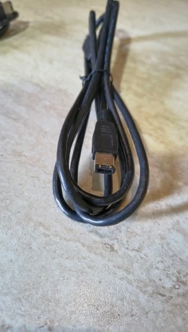 2 Καλώδια Firewire 400 καινούργια, 2μ καινουρια