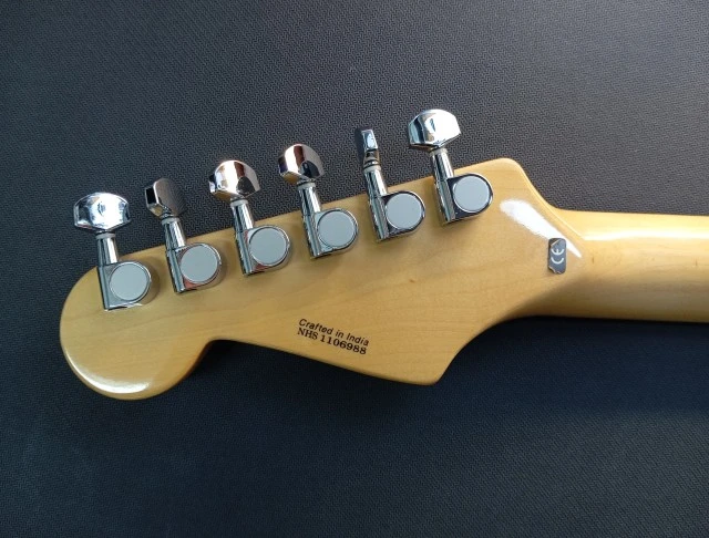 Squier Stratocaster Vintage Modified 201