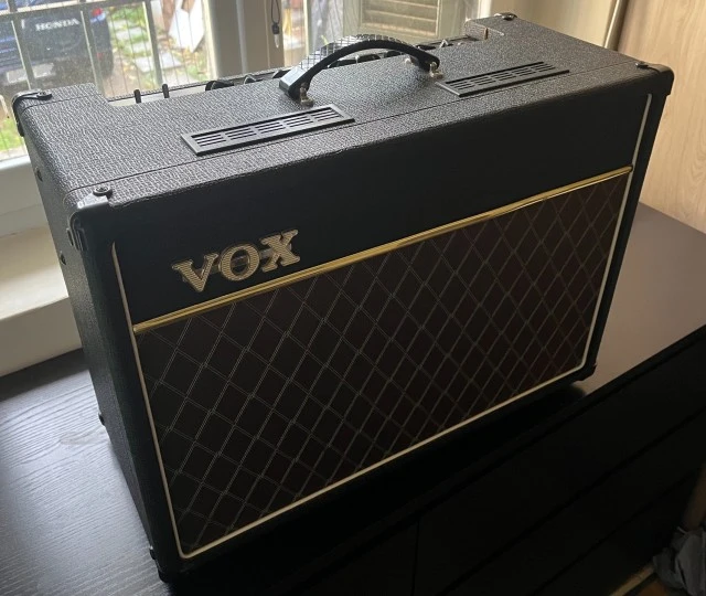 VOX AC15C1