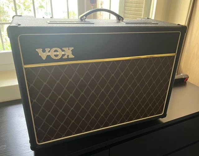 VOX AC15C1