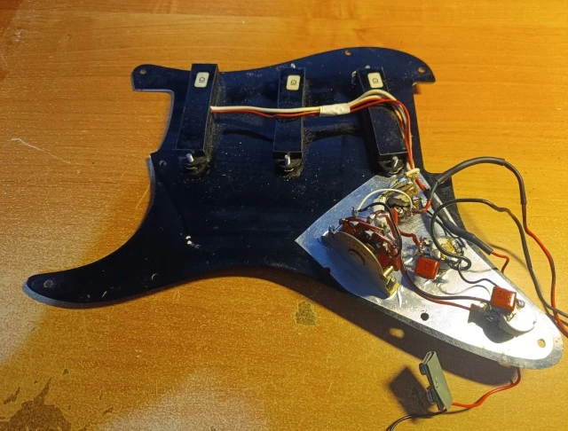 EMG LOADED STRATOCASTER PICKGUARD