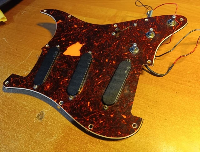 EMG LOADED STRATOCASTER PICKGUARD