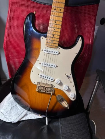 Fender 60th anniversary commemorative St