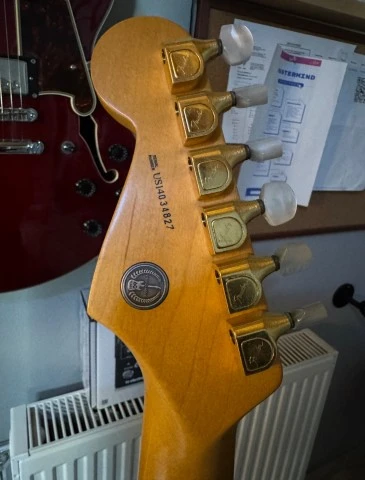 Fender 60th anniversary commemorative St