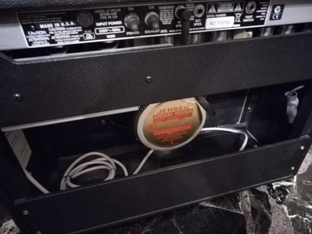 FENDER DELUXE REVERB AMP USA