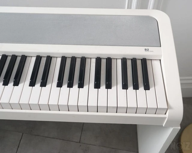 Korg B2 White – Εξαιρετική κατάσταση με 