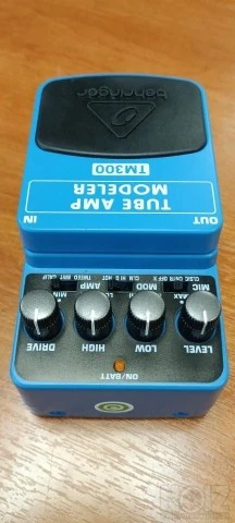 Πωλείται πετάλι Behringer Tube Amp Model
