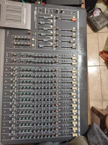 Yamaha gf 16