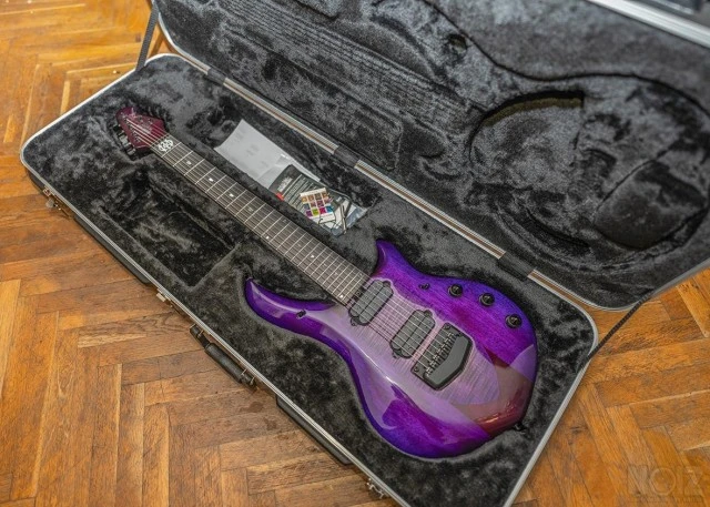 Ernie Ball Music Man Majesty Monarchy 7 