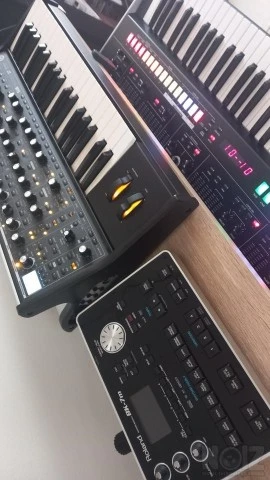 Jupiter-x  και Subsequent 37 (MAZI 3000 EURO!)