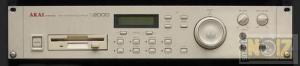 Akai S2000 sampler