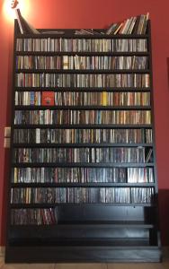 Έπιπλο αποθήκευσης 1.200 CD's