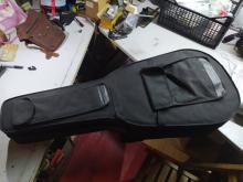 Θήκη ακουστικής κιθάρας