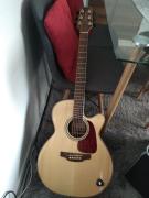 Takamine GN93CE natural