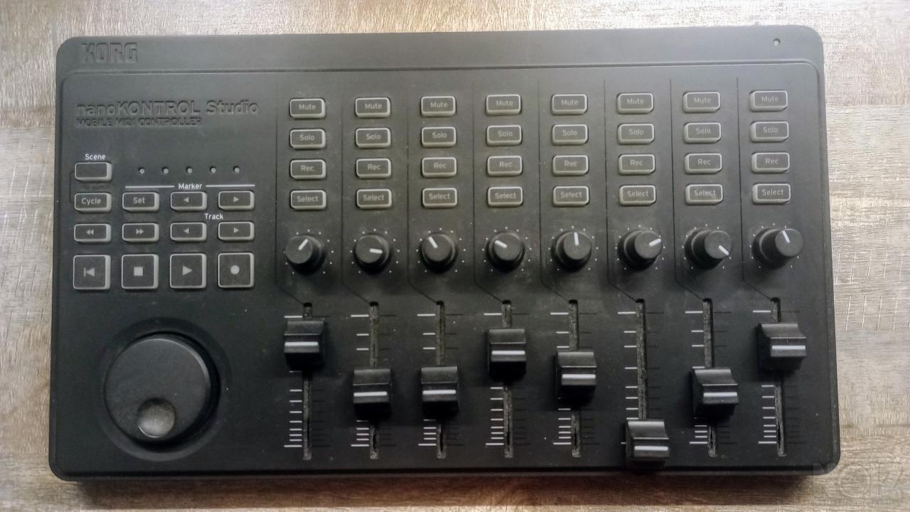 Korg Nanokontrol Studio - Recording | Noiz.gr