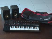 Roland JD-Xi Analog/Digital Synthesizer