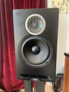 Elac debut reference 62