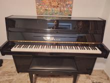 Piano Yamaha B1 μαονι μαύρο γυαλιστερό