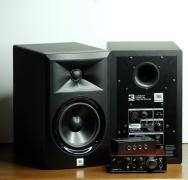 Studio Monitors και καρτα ηχου