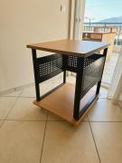 Έπιπλο rack με ρόδες