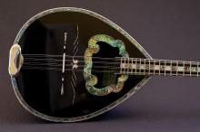 Πωλείται 8χορδο μπουζούκι κατασκευής Καρυστινού