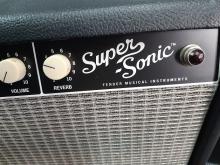 FENDER SUPER SONIC 22