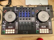 Native Instruments TRAKTOR KONTROL S3