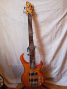 Ibanez btb 405 qm πεντάχορδο μπάσο