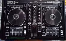 Roland Dj 202