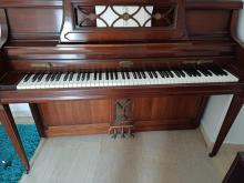 pianno Wurlitzer F145