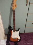 Fender_  ηλεκτρική κιθάρα με ενισχυτή και θήκη