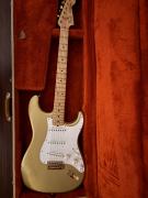 Fender Stratocaster USA 1981-83 gold