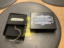 Ανταλλασεται η πωλειται Seymour Duncan Antiquity II Surfer Strat Middle RWRP