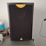 Triangle Stella ευκαιρία 250 ευρο