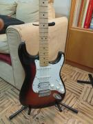 Fender Stratocaster made in Mexico locking tuners
